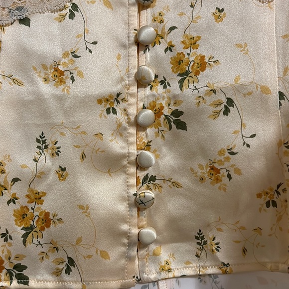 Reformation Silk Blouse - Picture 4 of 6